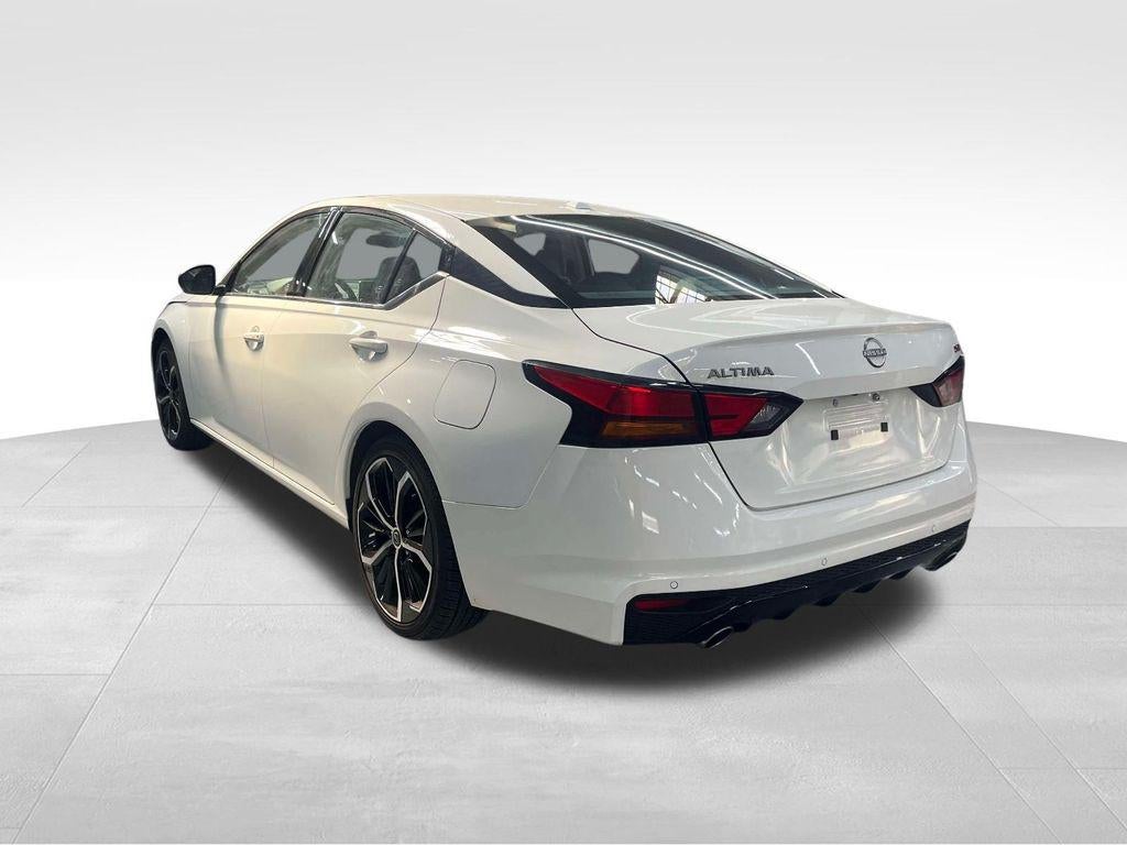 2024 Nissan Altima — detail view